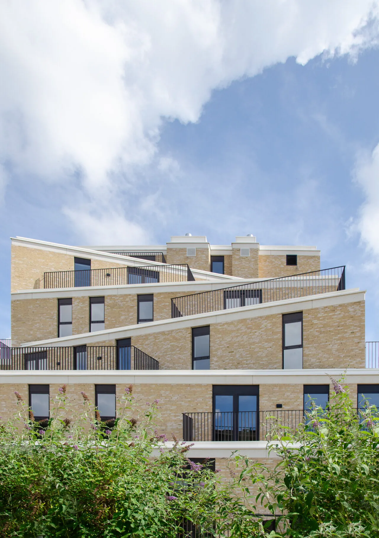 BINST-ARCHITECTS_1742_MAAG_c_BAR_rd_21_mid-1280x0-c-default.jpeg