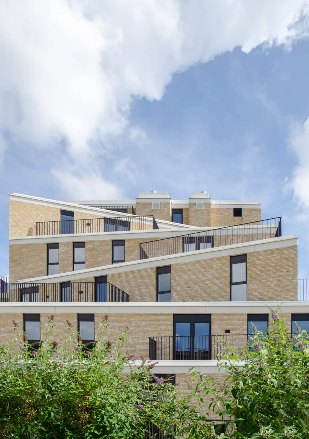 BINST-ARCHITECTS_1742_MAAG_c_BAR_rd_21_mid-1280x0-c-default.jpeg