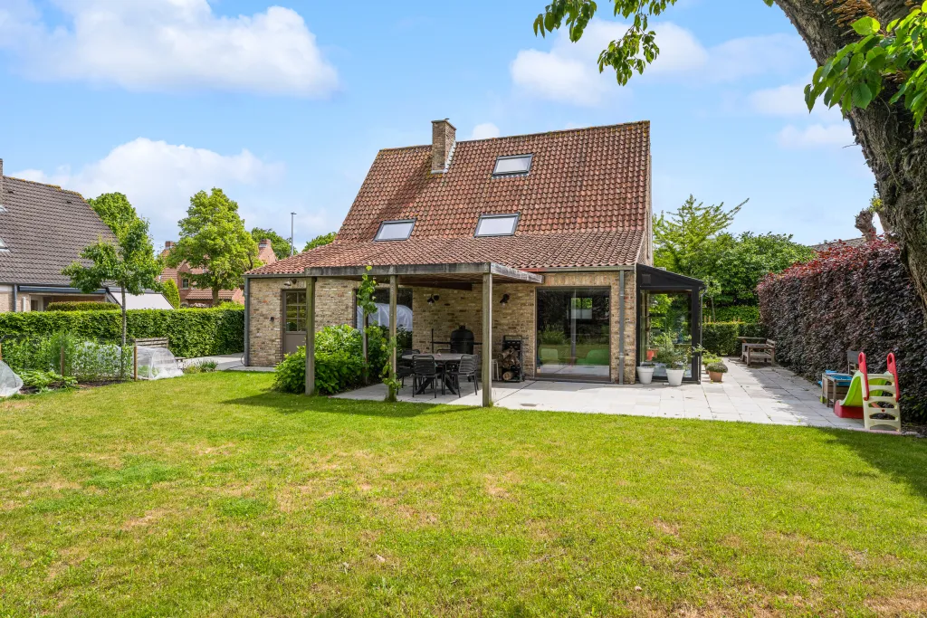 Sint-Andries---Oorlogsvrijwilligerslaan-18-30.jpg