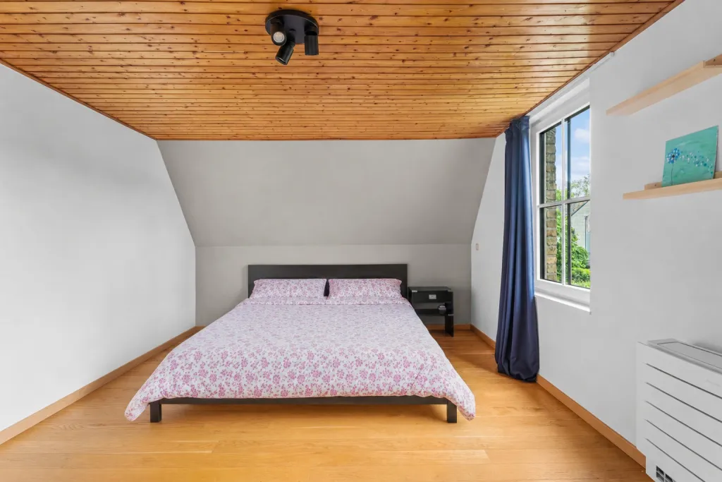 kamer-met-bed.jpg