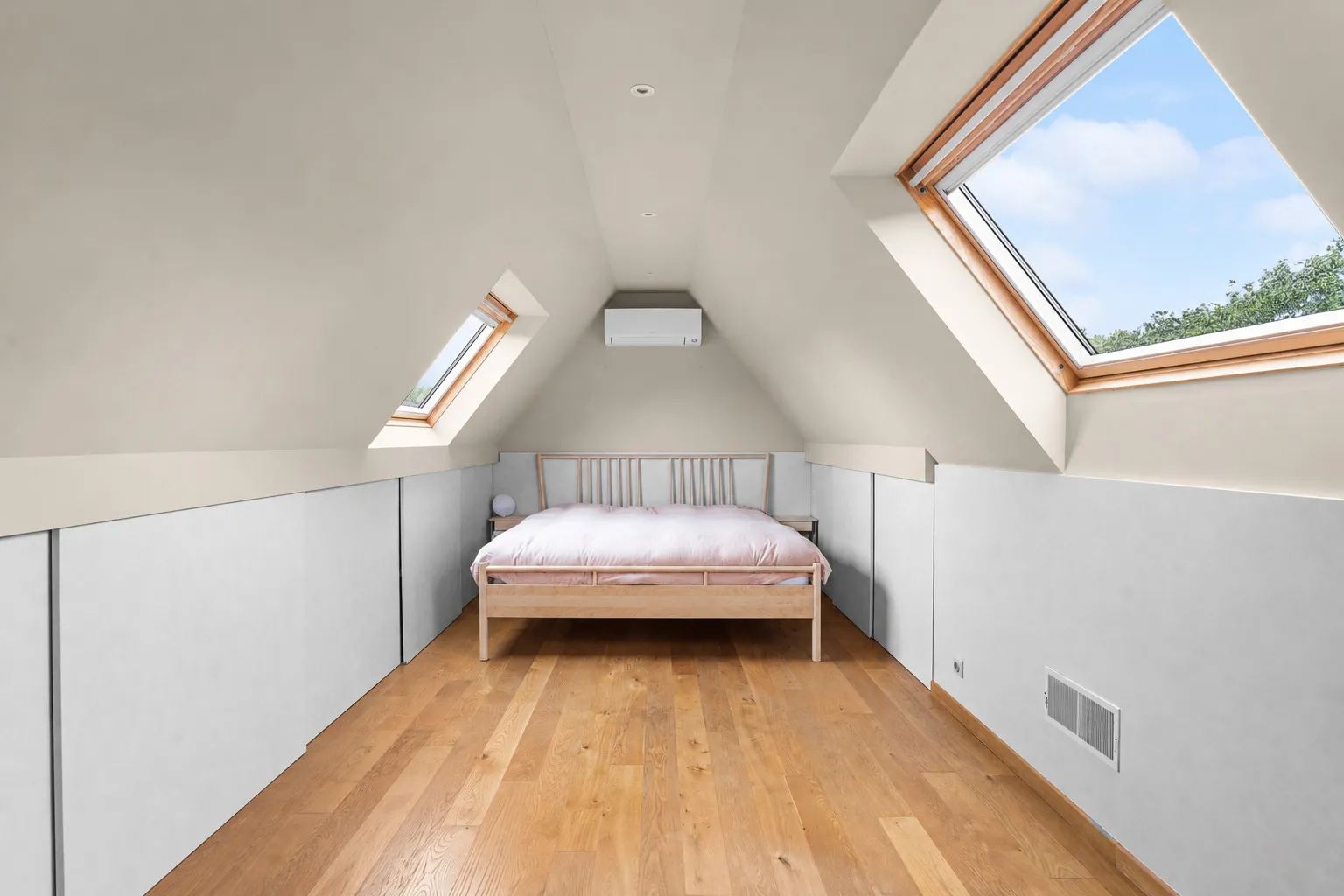 kamer-met-bed-1.jpg