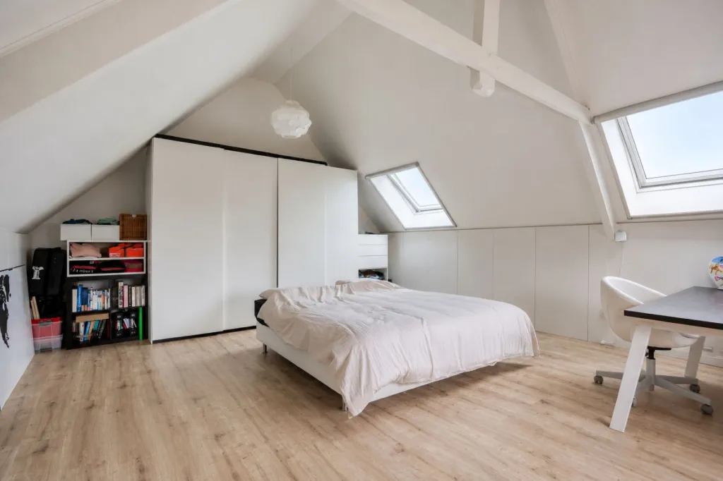 bewerkt-zolderslaapkamer.jpg