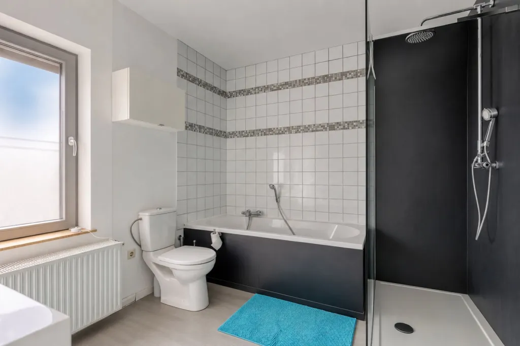 bewerkt-badkamer-.jpg