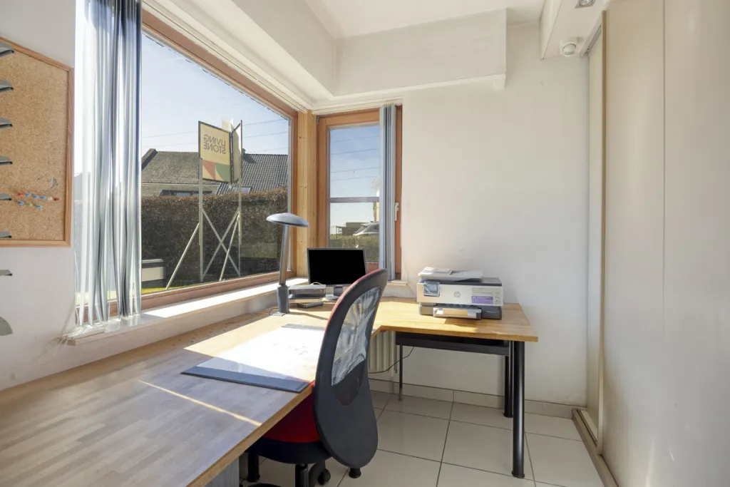 VictorDemesmaekerstraat31500HalleBE-16_lowres.jpg
