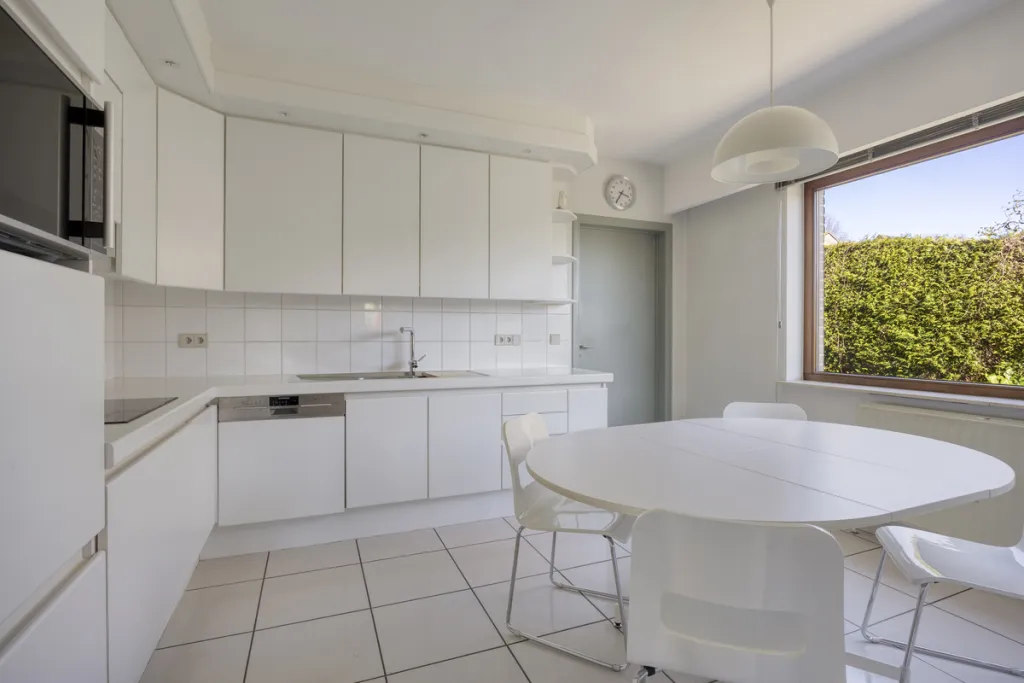 VictorDemesmaekerstraat31500HalleBE-13_lowres.jpg
