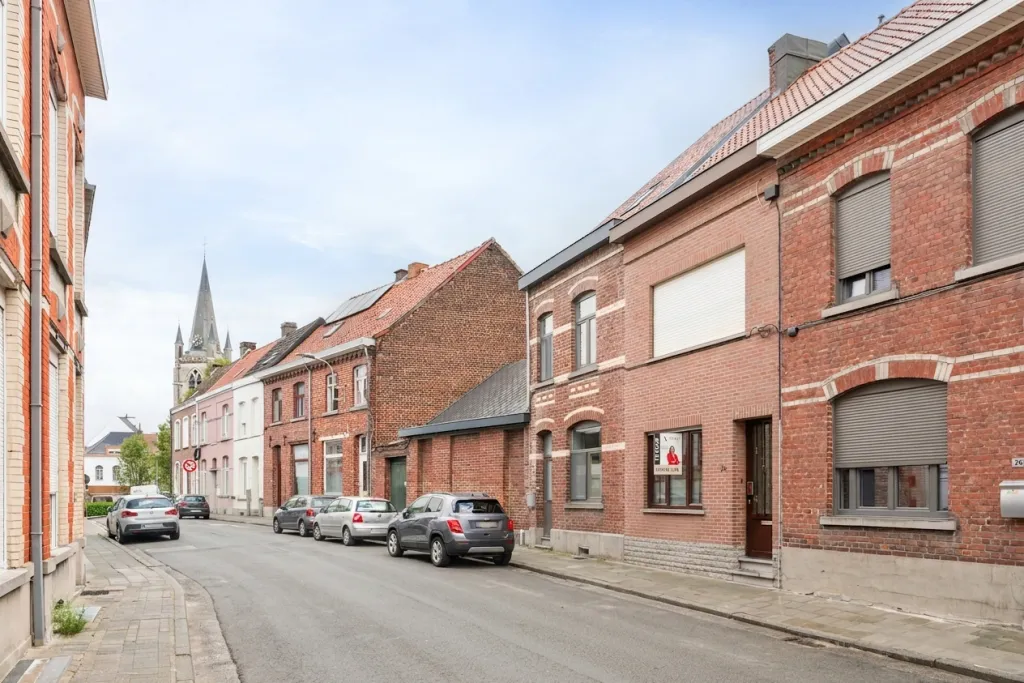 20260609---YP---Sint-Cornelisstraat-24,-9600-Ronse---25_Aangepaste-bewerking-(1).jpg