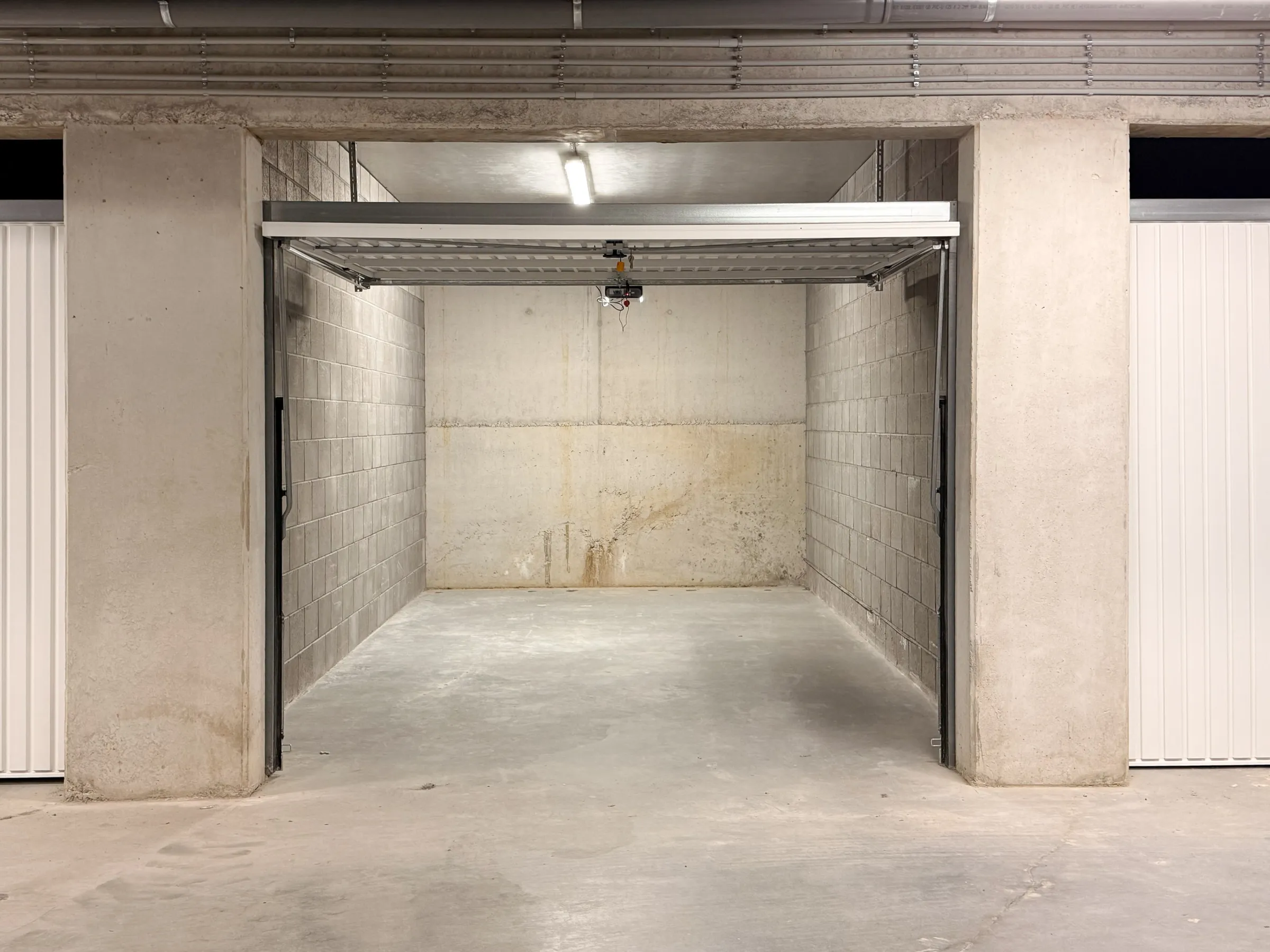Garages-1.jpg