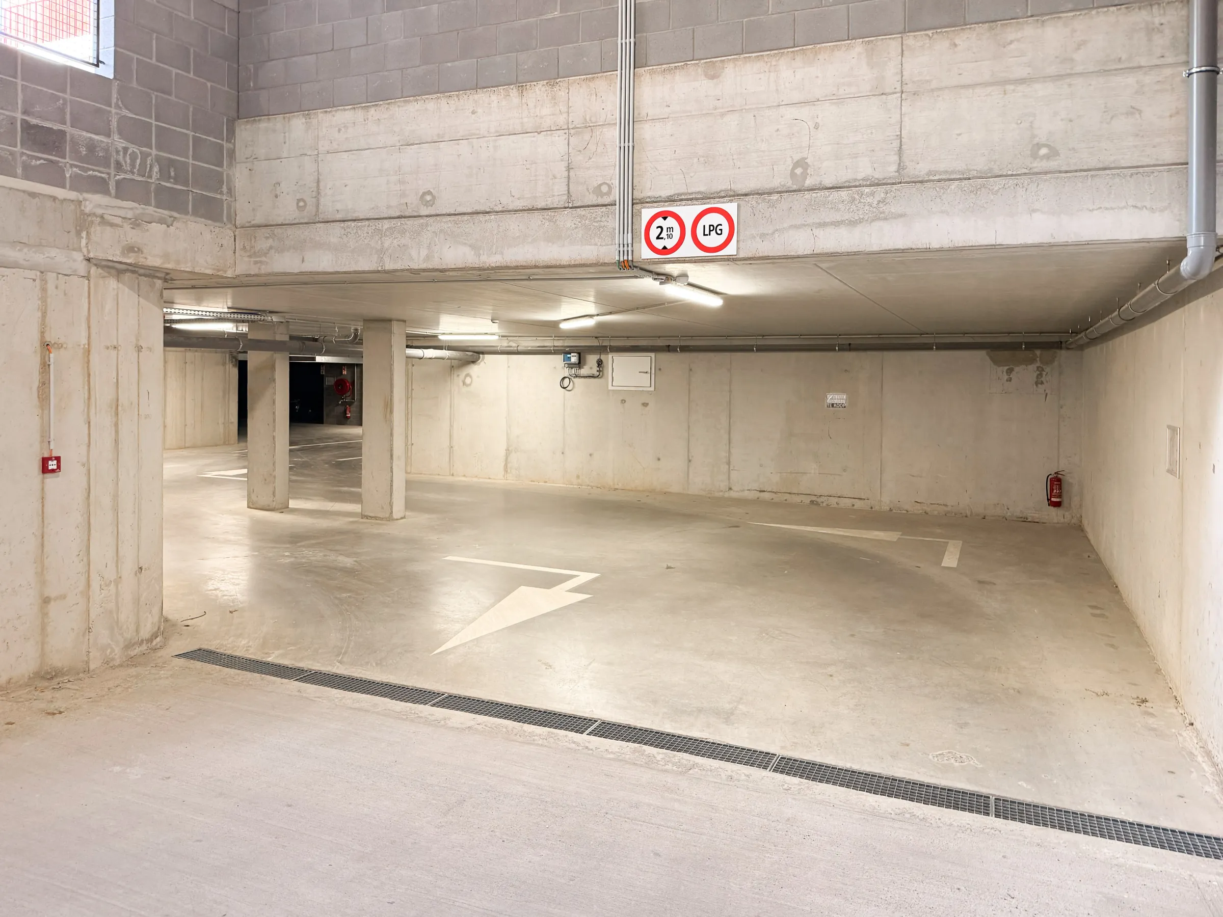 Garages-5.jpg