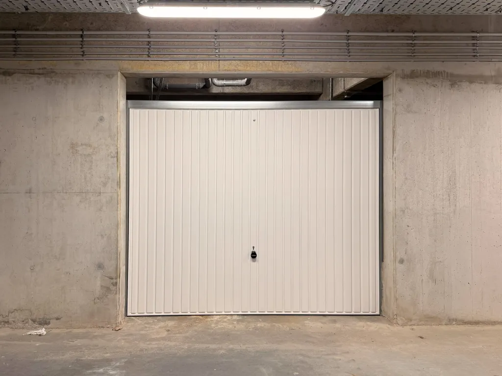 Garages-4.jpg