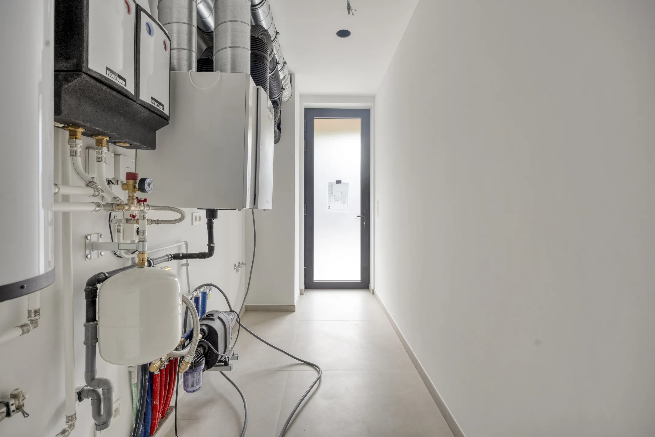 ZestienBundersstraat33500HasseltBE-64_web.jpg