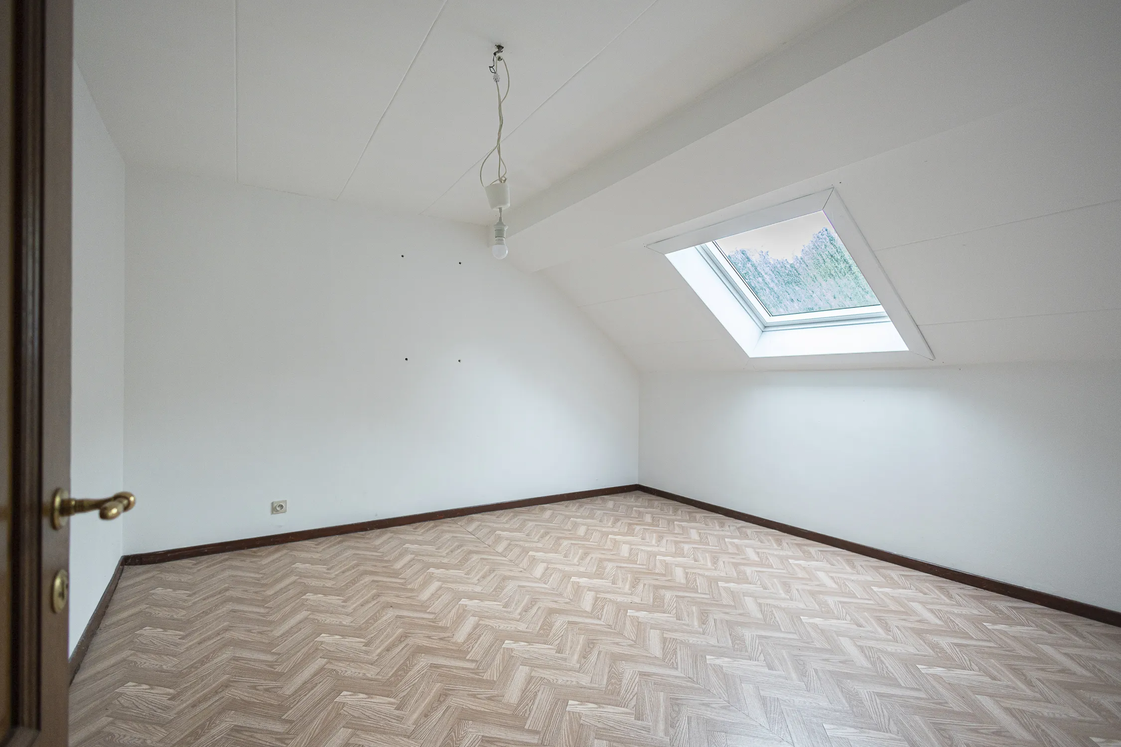 Moortebeekstraat-51A-Dilbeek-binnen-15.JPG