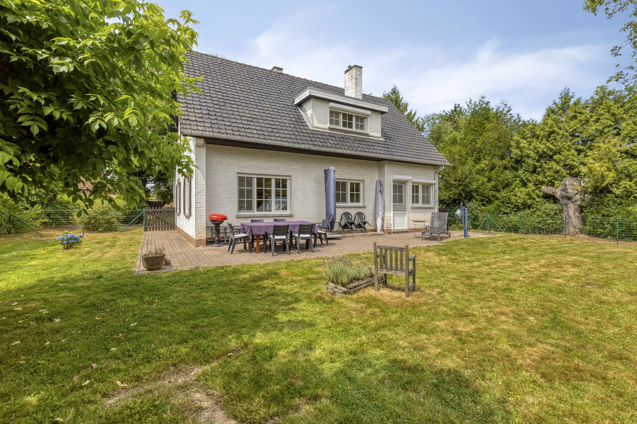 ruedupisselet71390GrezDoiceauBE-28_web.jpg